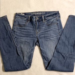 Medium Wash American Eagle Super Stretch Jeans